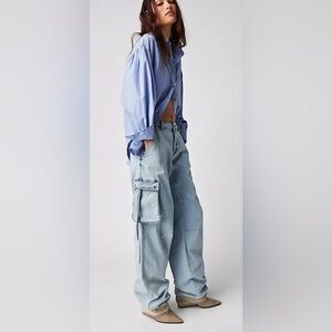 Ser.o.ya Retrofete NWT Samira Low Rise Cargo Pants Free People  size 29